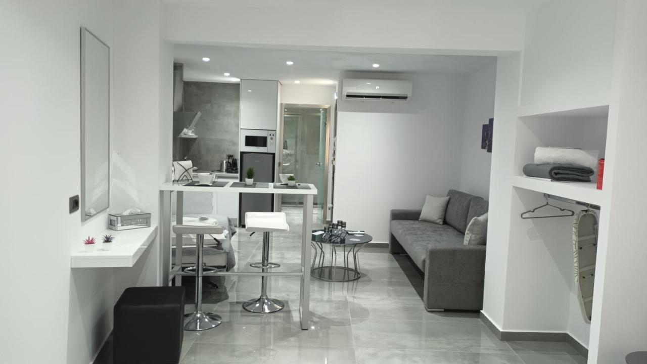 Km Luxury Apart Downtown كاندية المظهر الخارجي الصورة